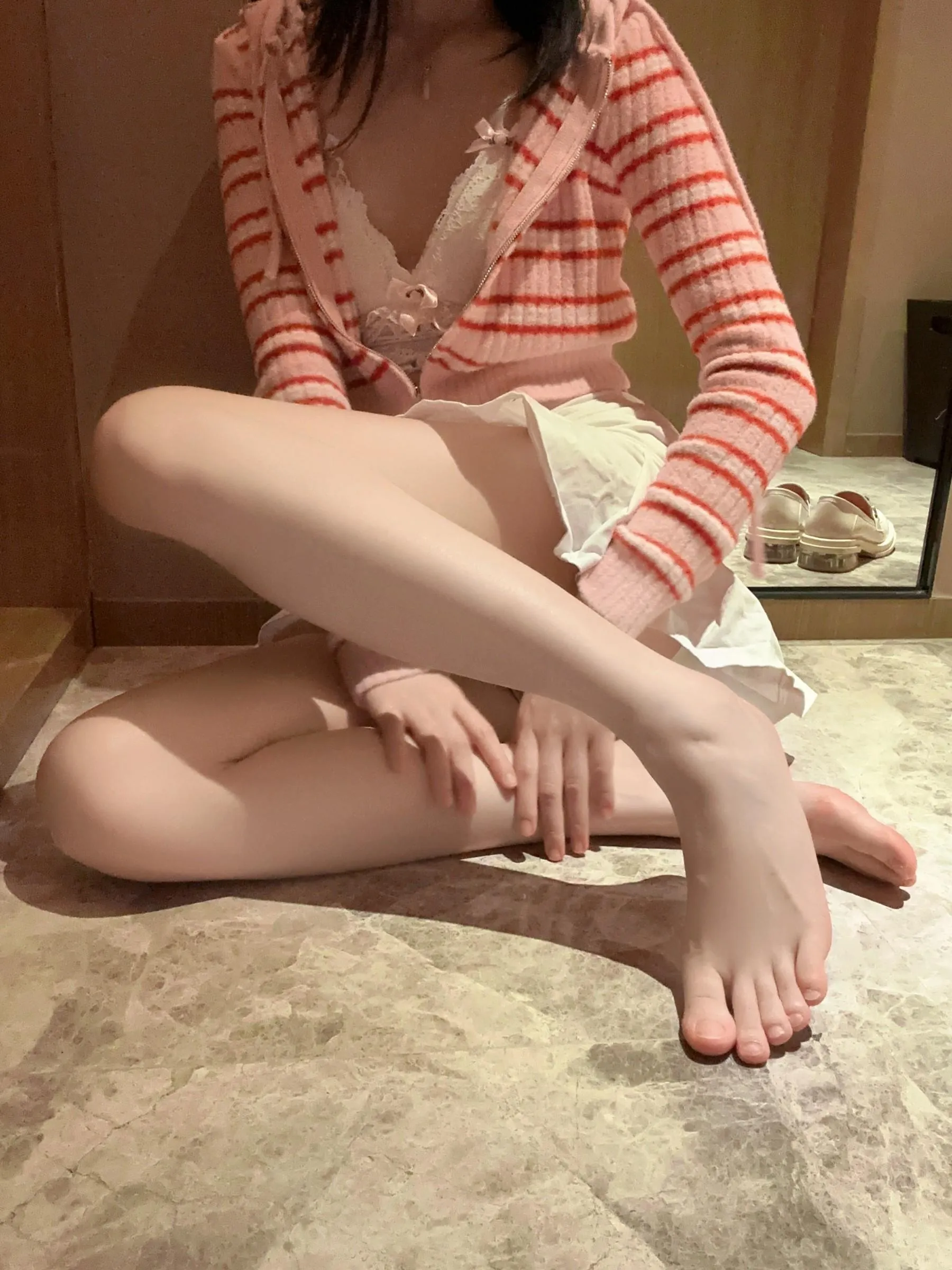 桜桃喵 – NO.166 条纹毛衣 [22P]插图6